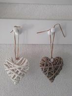 Mini Houten Decoratieve Rieten Hartjes Wit en Bruin, Ophalen of Verzenden, Zo goed als nieuw