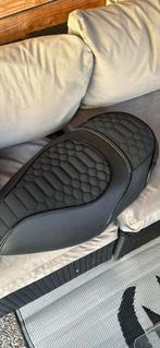 Zip 2000 / SP custom Comfort zadel Alcantara complete zadel, Fietsen en Brommers, Brommeronderdelen | Scooters, Piaggio, Nieuw