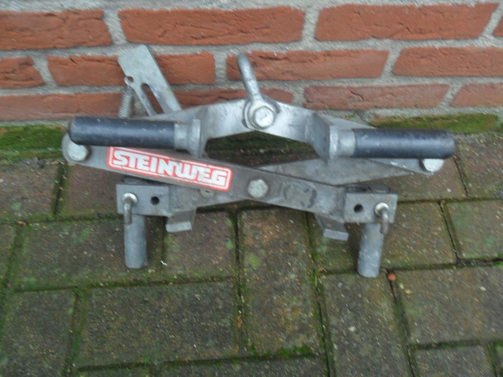 Steinweg blokken/stenenklem, Doe-het-zelf en Verbouw, Ophalen, Gebruikt