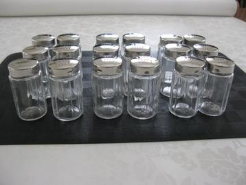 Peper zoutstel, tafelpapier 14 vaasjes, koksbuisknopen kerst beschikbaar voor biedingen