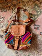 Vintage leren geborduurde damestas rugtas rugzakje boho tas, Sieraden, Tassen en Uiterlijk, Tassen | Damestassen, Ophalen of Verzenden