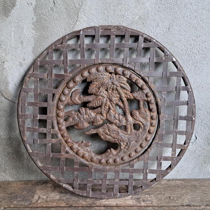 1x Brocante rond metalen/gietijzeren ornament ø 26cm *Etage3, Huis en Inrichting, Woonaccessoires | Overige, Gebruikt, Ophalen of Verzenden