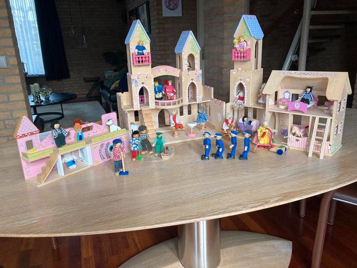 Kidkraft Princessenkasteel, Kinderen en Baby's, Speelgoed | Poppenhuizen, Zo goed als nieuw, Poppenhuis, Ophalen