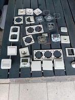 Diverse schakelmateriaal, Doe-het-zelf en Verbouw, Elektra en Kabels, Ophalen of Verzenden, Gebruikt, Stopcontact