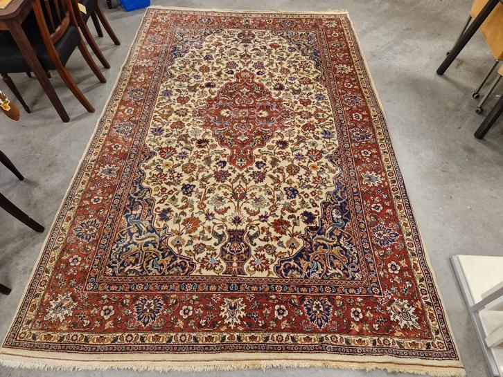 perisch tapijt / isfahan, Antiek en Kunst, Antiek | Kleden en Textiel, Ophalen