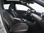 Mercedes-Benz A-klasse 250e Premium AMG Night | Panoramadak, Auto's, Mercedes-Benz, Stof, Gebruikt, Euro 6, 4 cilinders