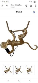 Gezocht: de hangende gouden aap lamp van de foto, Huis en Inrichting, Lampen | Wandlampen, Ophalen of Verzenden, Zo goed als nieuw