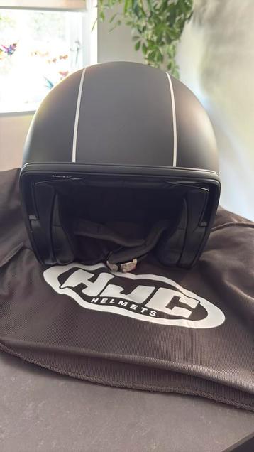 HJC helm V30 maat xs nieuw mat zwart niet gedragen! beschikbaar voor biedingen