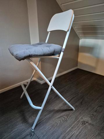 IKEA Franklin Klapstoel Wit met kussen beschikbaar voor biedingen