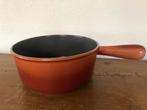 Zgan gietijzeren vintage kaasfondue pan oranje, Huis en Inrichting, Keuken | Potten en Pannen, Ophalen, Overige typen, Zo goed als nieuw