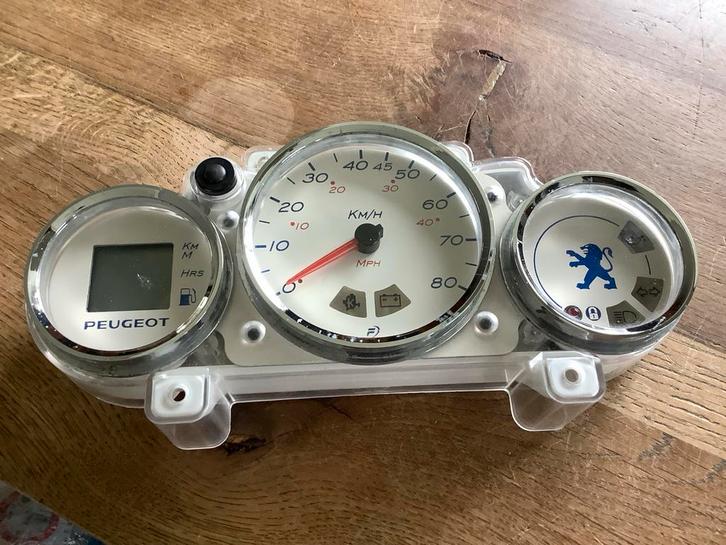 Peugeot Elystar Klok km etc. Nieuw!         (.  Nr A), Fietsen en Brommers, Brommeronderdelen | Scooters, Nieuw, Peugeot, Overige typen