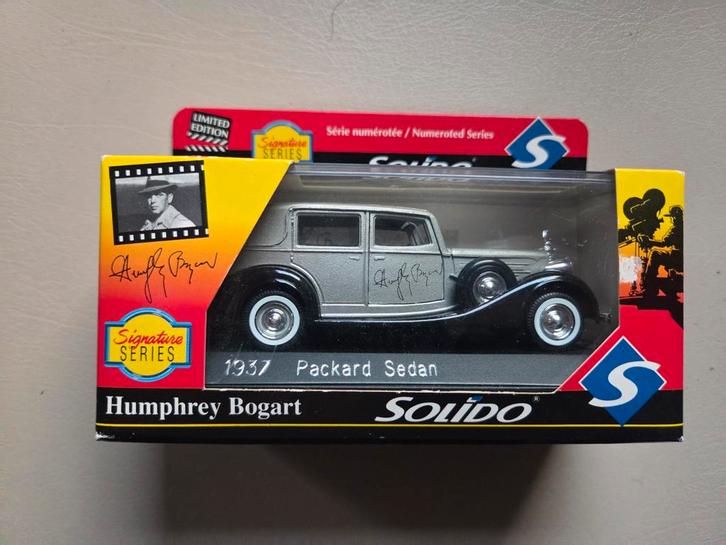 Solido 1937 Packard Sedan - Humphrey Bogart Signature, Hobby en Vrije tijd, Modelauto's | 1:18, Zo goed als nieuw, Auto, Solido