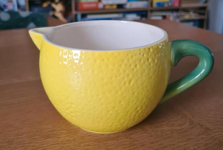 Goebel citroen kannetje, Huis en Inrichting, Keuken | Servies, Gebruikt, Overige typen, Overige stijlen, Porselein, Ophalen of Verzenden