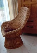 Rotan kuipstoel, Huis en Inrichting, Fauteuils, Ophalen, Minder dan 75 cm, Riet of Rotan, Zo goed als nieuw
