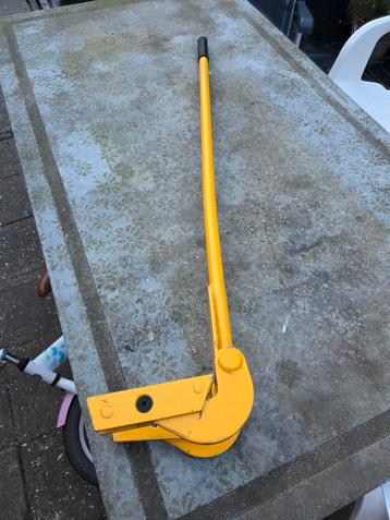 Palletbreker / Palletdemonteerder pallatwipper beschikbaar voor biedingen