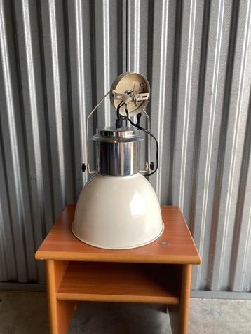 Hanglamp industrieel beschikbaar voor biedingen