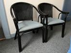2 stuks rotan stoelen zwart met stoffen zitting, Ophalen, Gebruikt, Twee, Zwart
