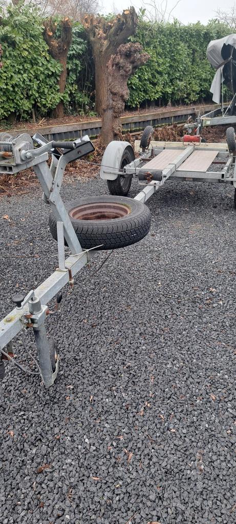 2  trailers, Watersport en Boten, Boottrailers, Zo goed als nieuw, Overige typen, Minder dan 6 meter, Ophalen