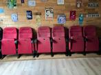 6 stuks bioscoop stoelen (per 2 op houten voet), Ophalen, Gebruikt