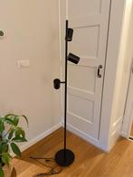 IKEA Nymane Staande Lamp - Zwart, Huis en Inrichting, Lampen | Vloerlampen, Ophalen of Verzenden, Zo goed als nieuw, Metaal, 150 tot 200 cm