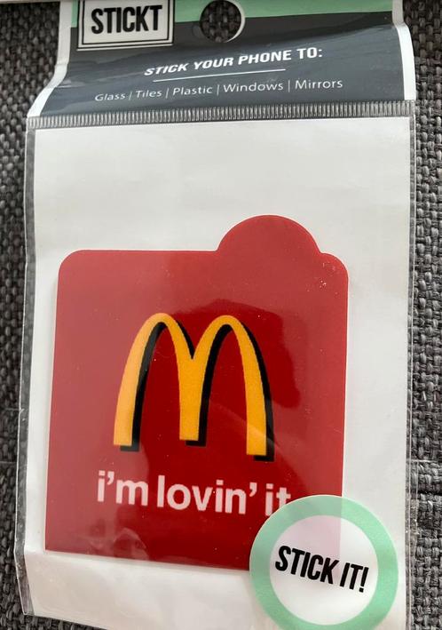 Stick it: McDonald’s sticker stick your phone to this in car, Verzamelen, Merken en Reclamevoorwerpen, Nieuw, Ophalen of Verzenden