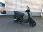 HERFSTKRAKERS:2-TAKT PIAGGIO ZIP SP 45 MAT BLACK BROM BJ2011, Fietsen en Brommers, Scooters | Piaggio, Viale Rinaldo Piaggio, 25 - 56025 Pontedera (PI)