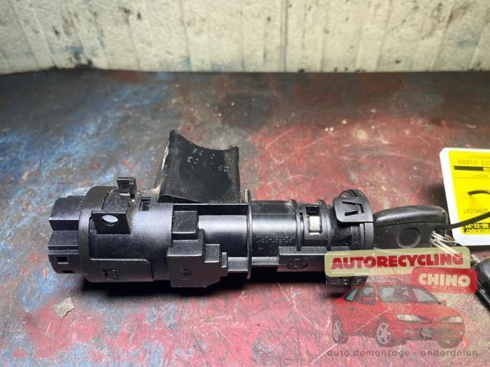 Kontaktslot + Sleutel van een Alfa Romeo 147, Auto-onderdelen, Overige Auto-onderdelen, Alfa Romeo, Gebruikt, 3 maanden garantie