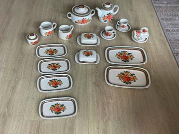 Vintage Servies Winterling met Bloemmotief beschikbaar voor biedingen