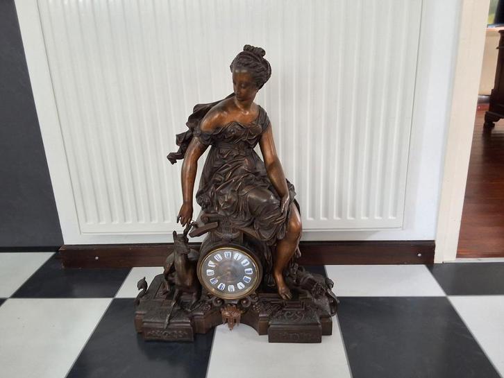 Antieke Bronzen Pendule Klok met Vrouw, Antiek en Kunst, Antiek | Klokken, Ophalen