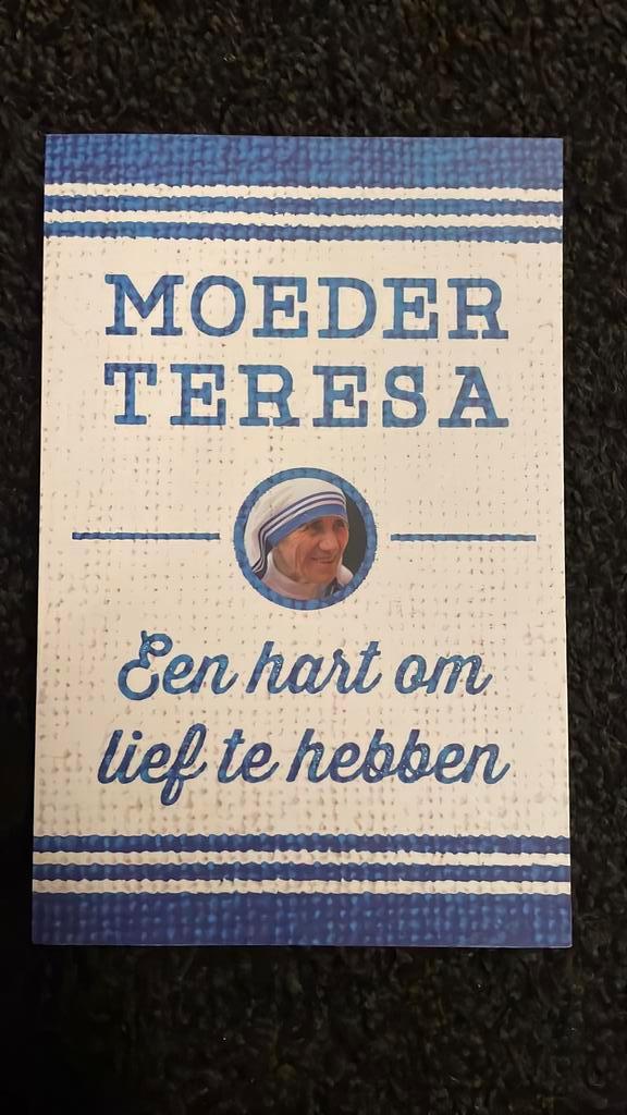 Moeder Teresa - Een hart om lief te hebben, Boeken, Godsdienst en Theologie, Zo goed als nieuw, Ophalen of Verzenden