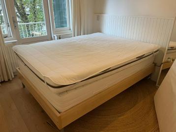 Ikea Malvik matras met matrasbeschermer, als nieuw 160 x 200 beschikbaar voor biedingen