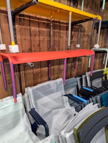 Nieuwe fermob tuinbank 145 cm kleur capucine  beschikbaar voor biedingen