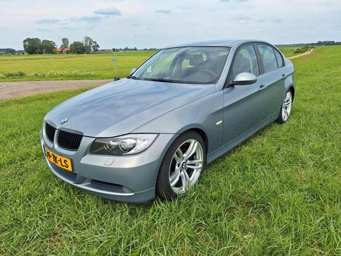 BMW 3-Serie 2.0 I 320 2006 Grijs, Auto's, BMW, Particulier, 3-Serie, Benzine, C, Sedan, Handgeschakeld, Origineel Nederlands, Zilver of Grijs