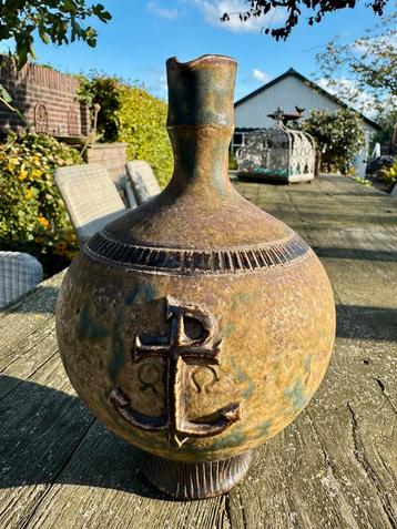 Antieke Terraco Wijwaterkruik  - 1950 beschikbaar voor biedingen