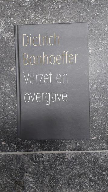 Dietrich Bonhoeffer - Verzet en overgave beschikbaar voor biedingen