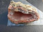 220 gram mooi stukje chalcedoon op agaat wensprijs € 12,00, Ophalen, Mineraal
