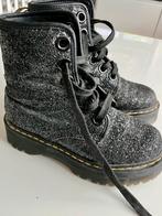 Dr Martens Molly zwart glitter maat 39 plateauzolen, Kleding | Dames, Schoenen, Lage of Enkellaarzen, Ophalen of Verzenden, Zo goed als nieuw