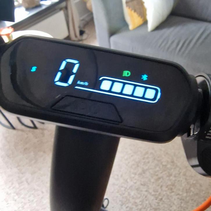 ninebot, Fietsen en Brommers, Elektrische fietsen, Gebruikt, Overige merken, Minder dan 30 km per accu, Ophalen of Verzenden