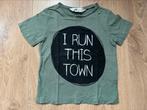 H&M t-shirt ‘I run this town’ groen/zwart maat 98/104, Ophalen of Verzenden, Gebruikt, H&M, Jongen