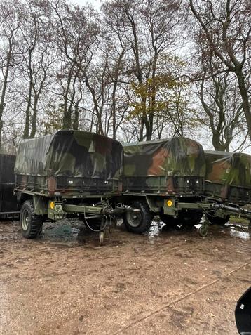 Leger aanhanger daf unimog 1 Asser met huif beschikbaar voor biedingen