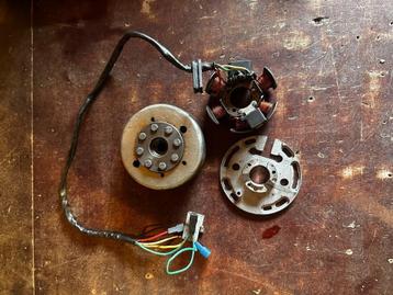 DERBI NT/OT/ AM6 ONTSTEKING (STATOR + GRONDPLAAT + VLIEGWIEL beschikbaar voor biedingen