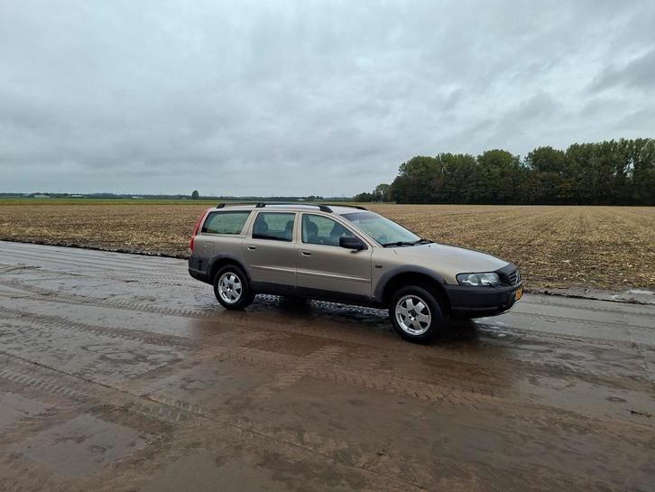 Volvo V70 2.4 T XC 4WD 2002 Grijs, Auto's, Volvo, Particulier, V70, Benzine, D, Stationwagon, Handgeschakeld, Geïmporteerd, Zilver of Grijs