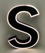 Kunststof letter met led verlichting, Ophalen, Zo goed als nieuw, Lichtbak of (neon) lamp