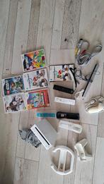 Wii, Spelcomputers en Games, Ophalen of Verzenden, Gebruikt, Met 2 controllers, Met stuurtje