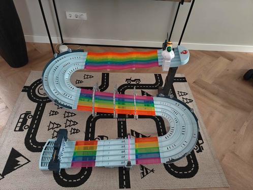 Hotwheels Mario kart regenboog racebaan, Kinderen en Baby's, Speelgoed | Racebanen, Hot Wheels, Ophalen