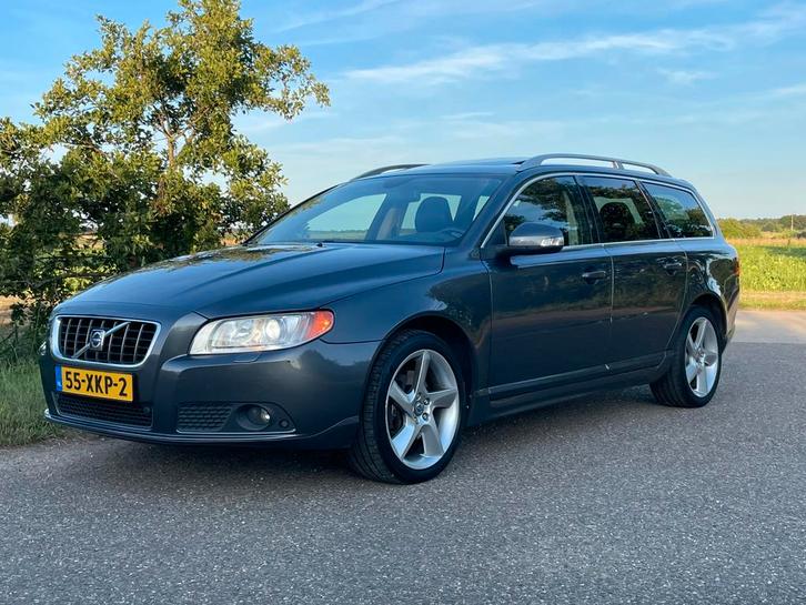 Volvo V70 3.0 T6 AWD Summum schuifdak, Auto's, Volvo, Particulier, ABS, Airbags, Airconditioning, Bluetooth, Bochtverlichting