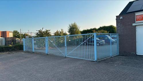 Spijlen hekwerk glad + glad - 200 cm (h) / 1690 cm (l), Tuin en Terras, Tuinhekken en Hekwerk, Gebruikt, Spijlenhekwerk, IJzer
