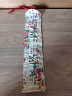 KLOSJES GAREN HOUDER-REIS ETUI VOOR GAREN EN NAALDEN, Verzenden