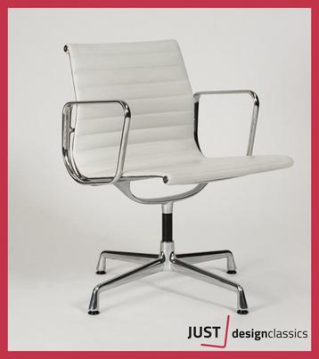 Vitra Eames ea108 Wit Leder Nieuwstaat (voorraad:30) beschikbaar voor biedingen