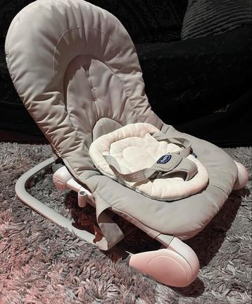 Wipstoel / Wiegstoel Baby - zo goed als nieuw beschikbaar voor biedingen